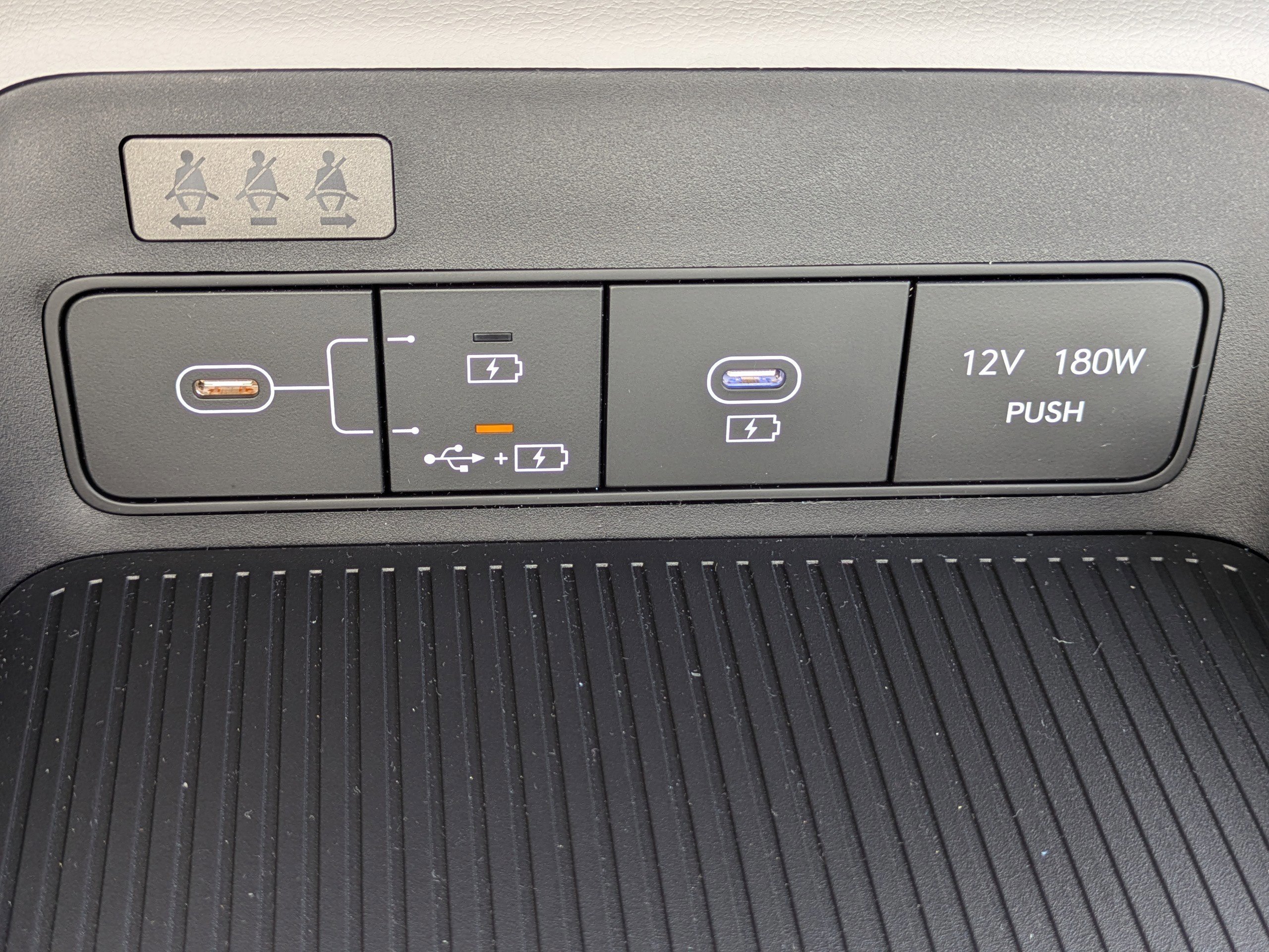 New 2026 Hyundai Kona SE image 22