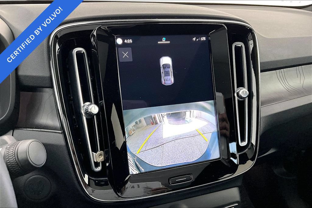 Certified 2023 Volvo C40 P8 Recharge Plus AWD/4WD image 28