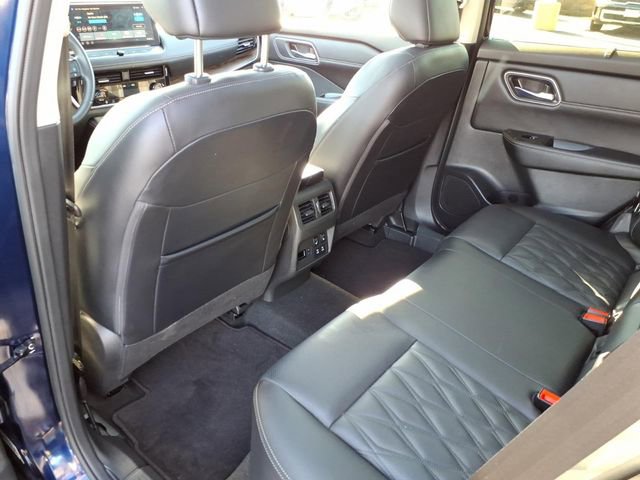Certified 2024 Nissan Rogue Platinum w/ Platinum Premium Package image 14