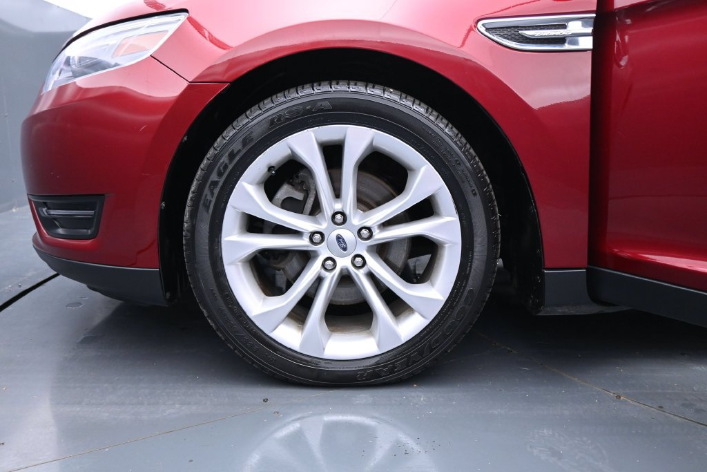 Used 2013 Ford Taurus SEL FWD image 26
