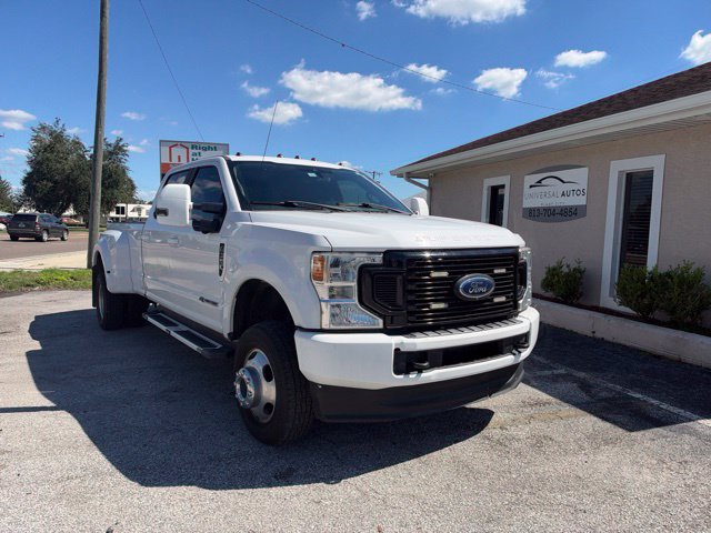 Used 2020 Ford F350 Lariat w/ Lariat Ultimate Package AWD/4WD image 3