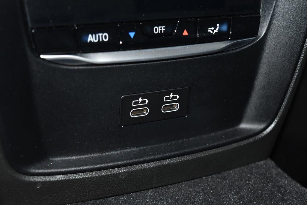 Certified 2025 BMW 330i xDrive Sedan w/ Premium Package image 20