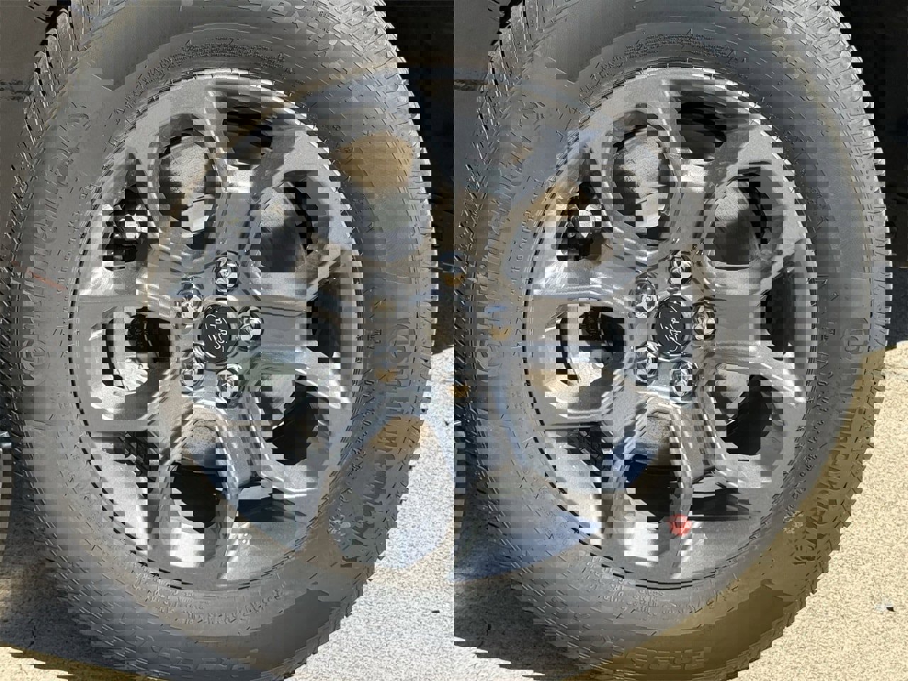 New 2025 Ford Maverick XLT image 32