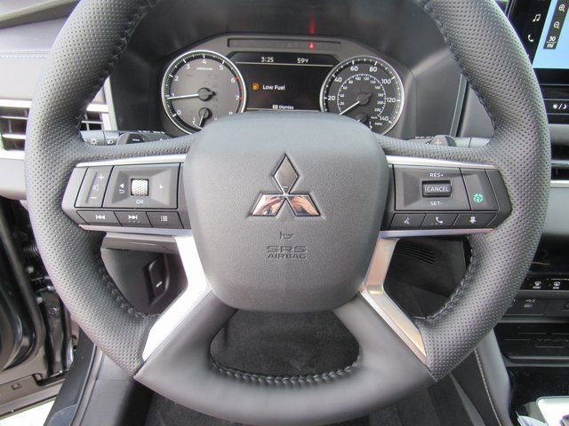 New 2026 Mitsubishi Outlander SE image 20