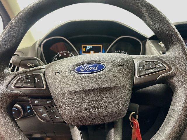 Used 2018 Ford Focus SE FWD image 9
