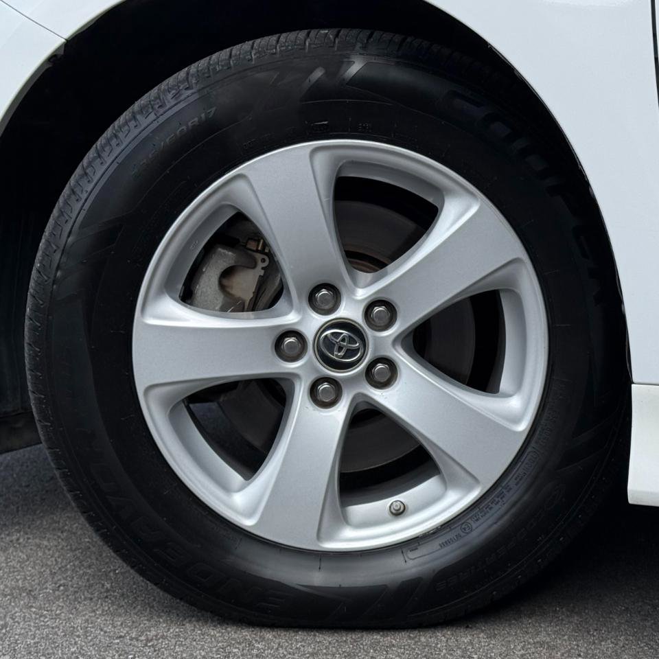 Used 2018 Toyota Sienna LE FWD image 22