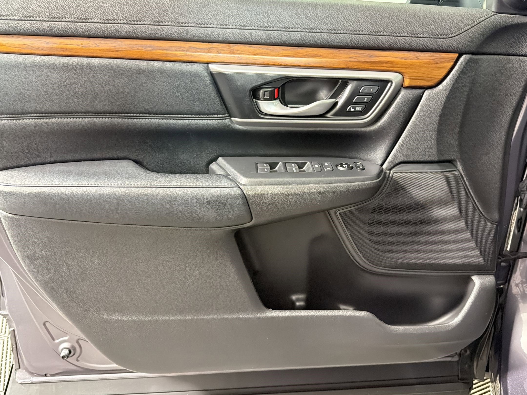 Used 2020 Honda CR-V EX-L image 11
