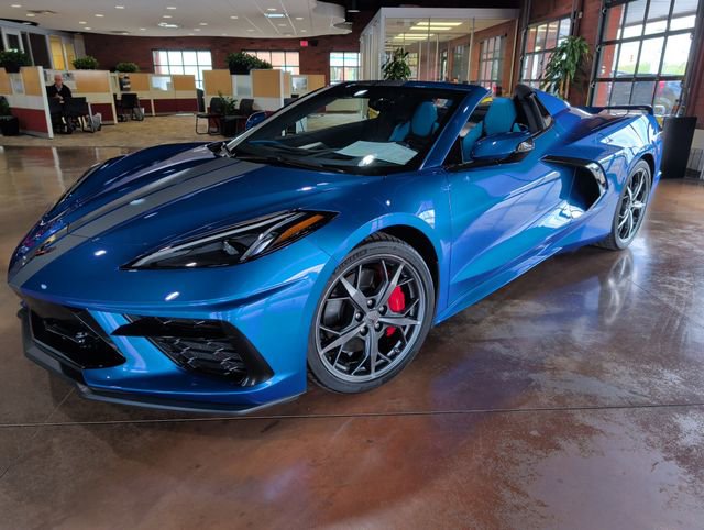 Used 2021 Chevrolet Corvette Stingray Premium Conv w/ Z51 Performance Package RWD image 4
