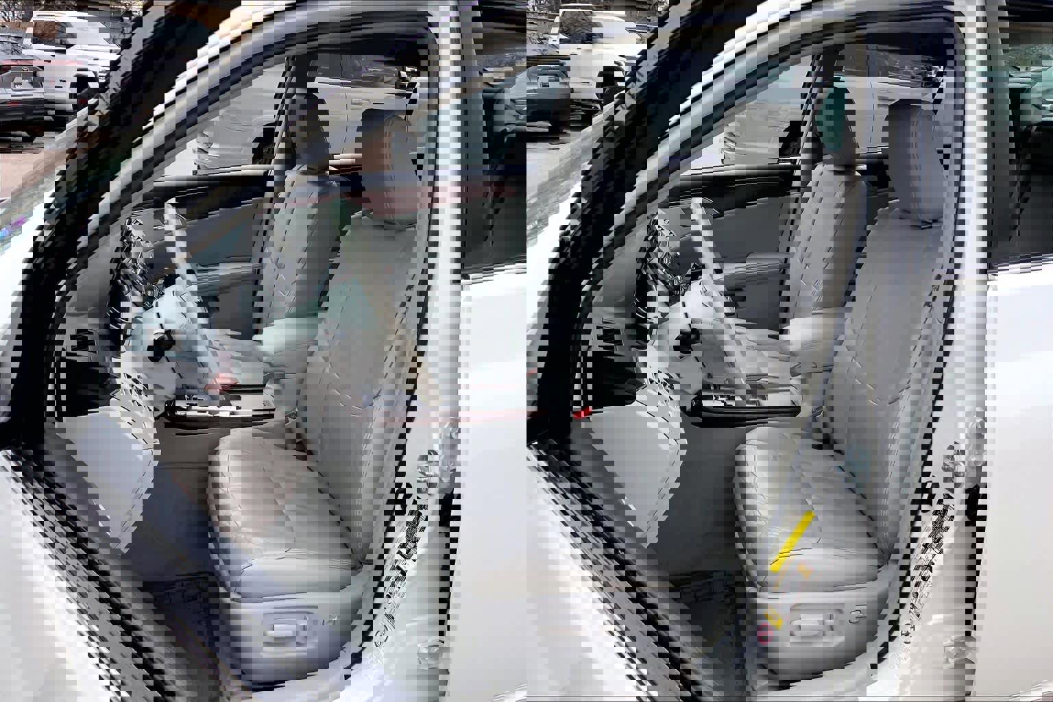 Used 2012 Toyota Avalon image 7