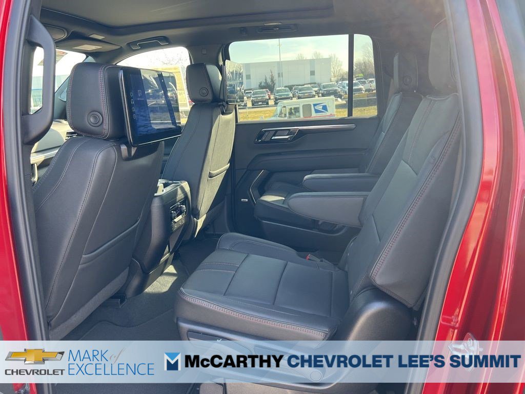 New 2026 Chevrolet Suburban RST AWD/4WD image 34