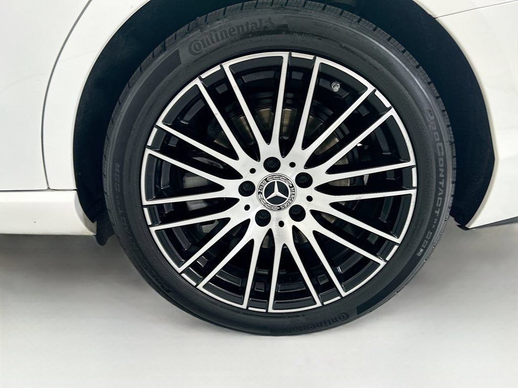 Used 2023 Mercedes-Benz C 300 Sedan image 29