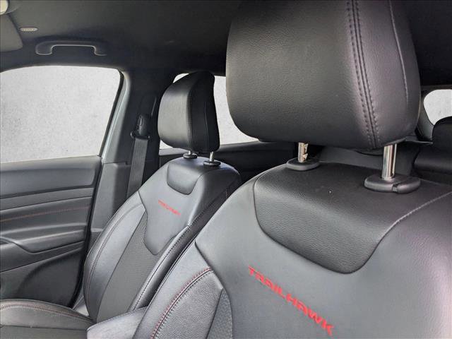 Used 2025 Jeep Compass Trailhawk image 15