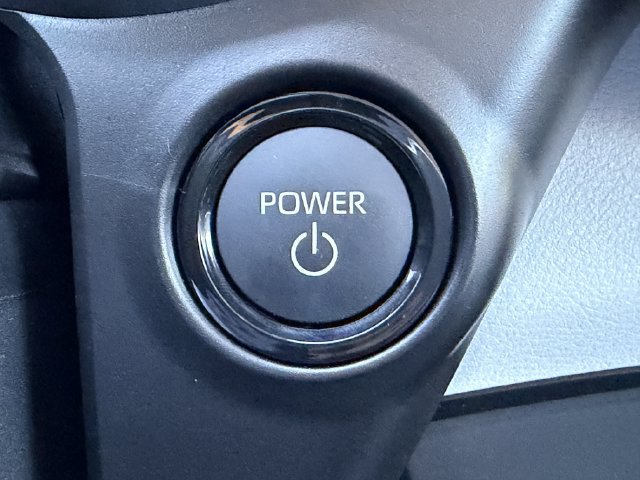 New 2026 Toyota Sienna XLE FWD image 18