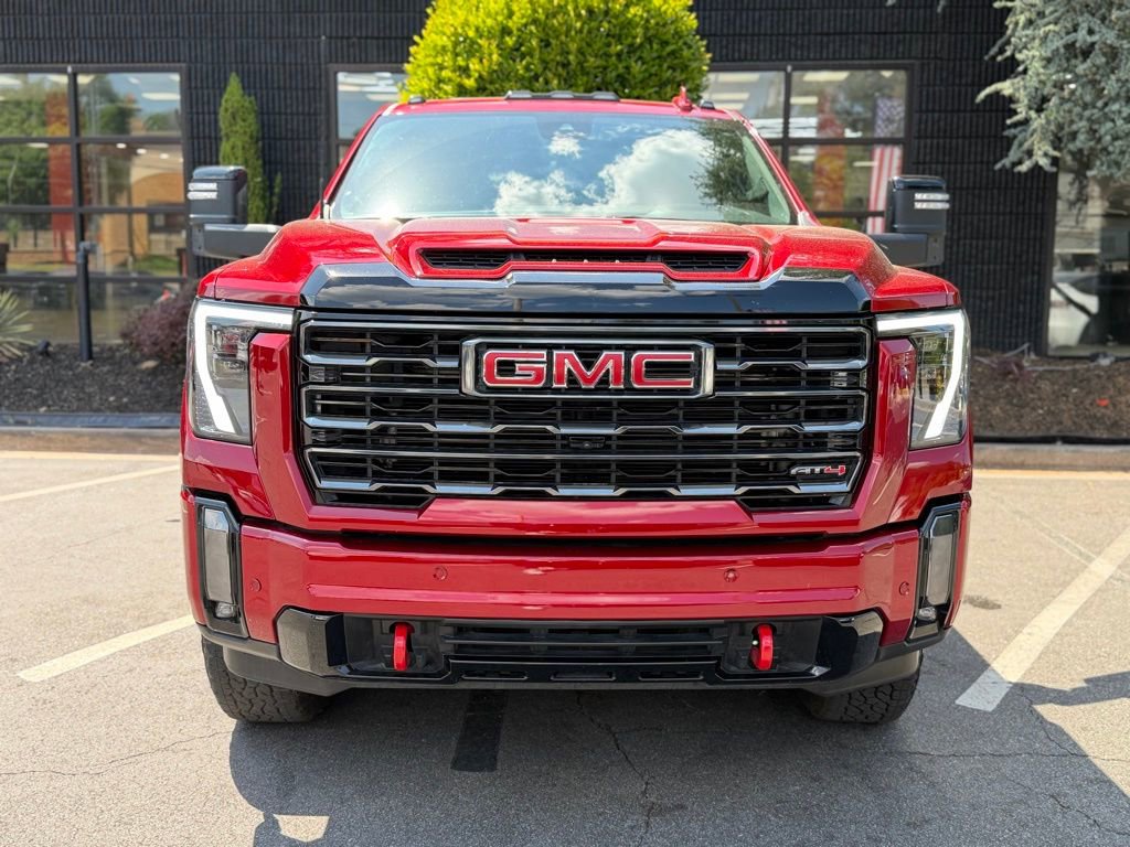 Used 2024 GMC Sierra 2500 AT4 w/ Technology Package AWD/4WD image 3