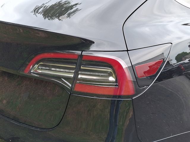 Used 2020 Tesla Model 3 Standard Range Plus RWD image 7
