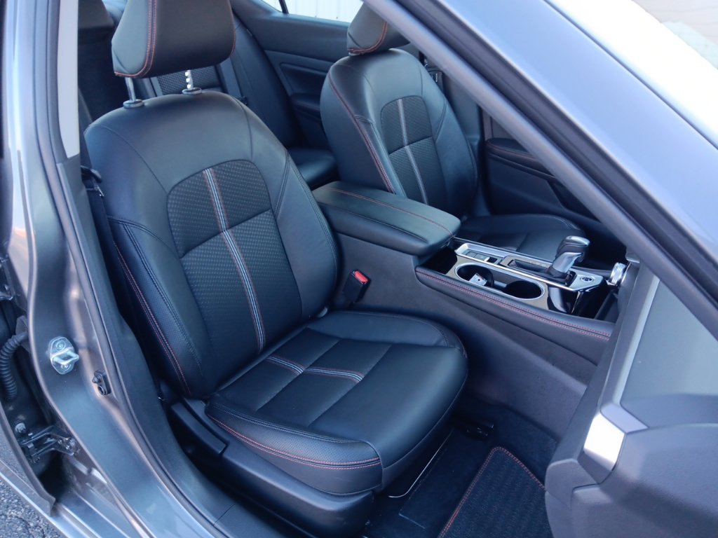 Used 2025 Nissan Altima 2.5 SR AWD/4WD image 35