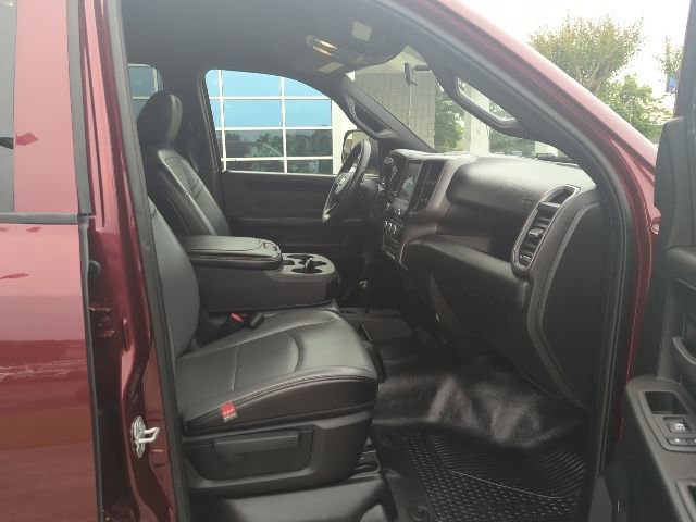 Used 2022 RAM 5500 Tradesman w/ Chrome Appearance Group AWD/4WD image 22