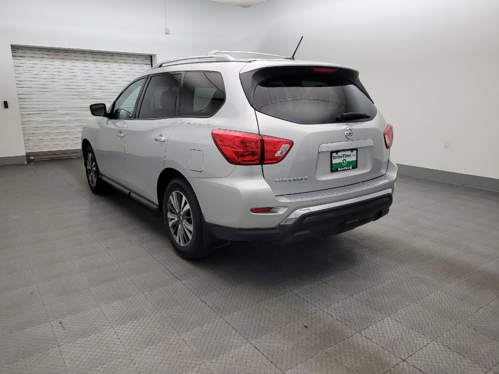 Used 2018 Nissan Pathfinder S FWD image 5