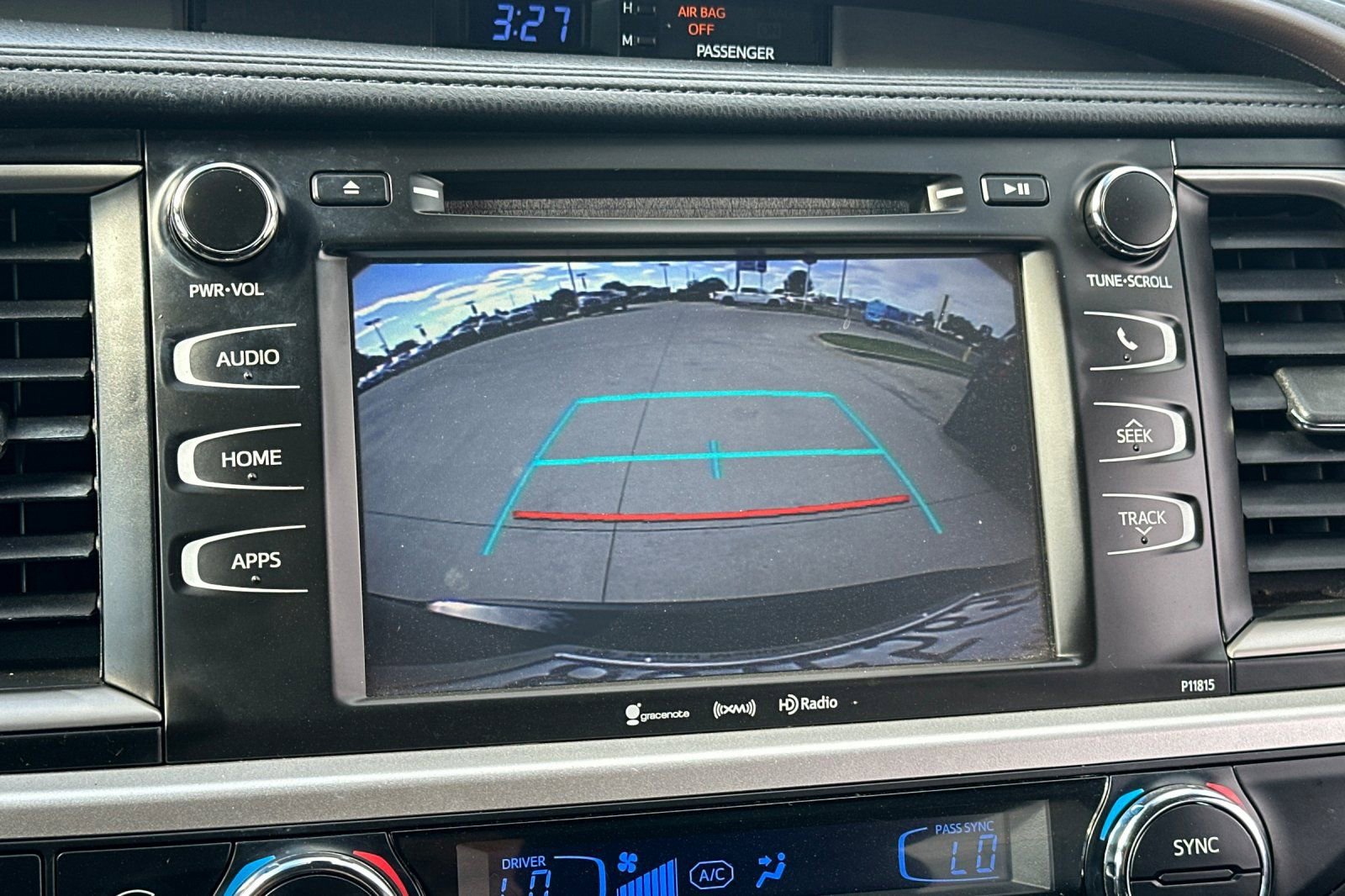 Used 2019 Toyota Highlander Plus FWD image 20