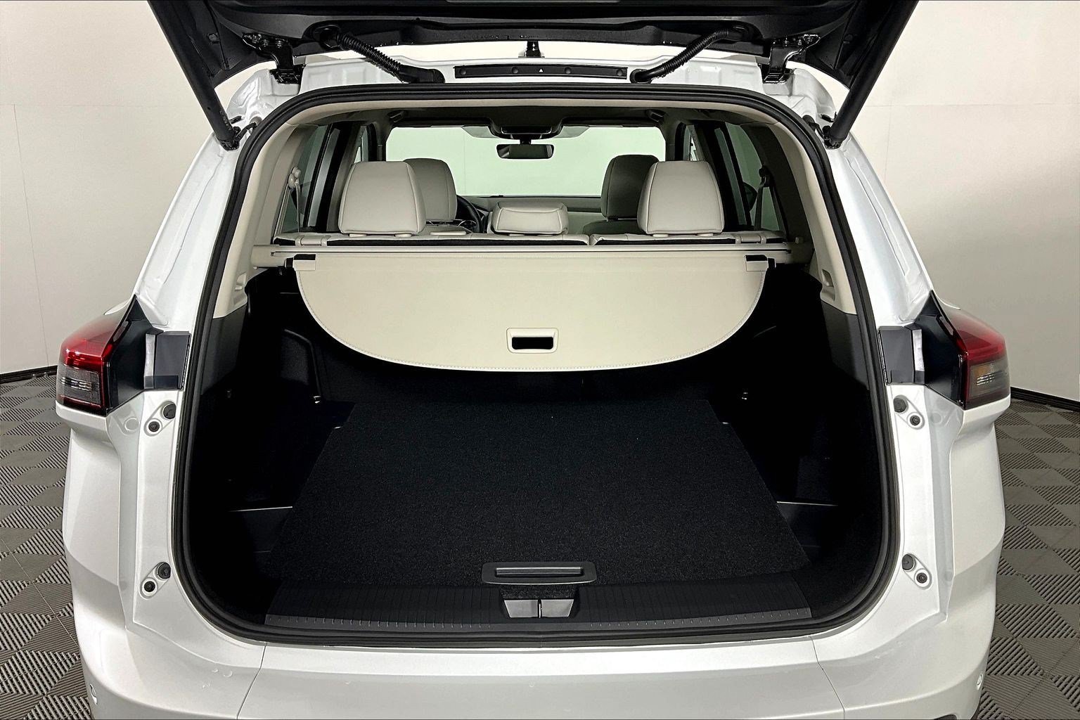 New 2026 Nissan Rogue Dark Armor AWD/4WD image 21
