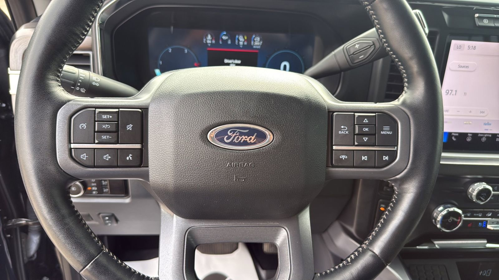 Used 2024 Ford F350 Lariat w/ FX4 Off-Road Package AWD/4WD image 14