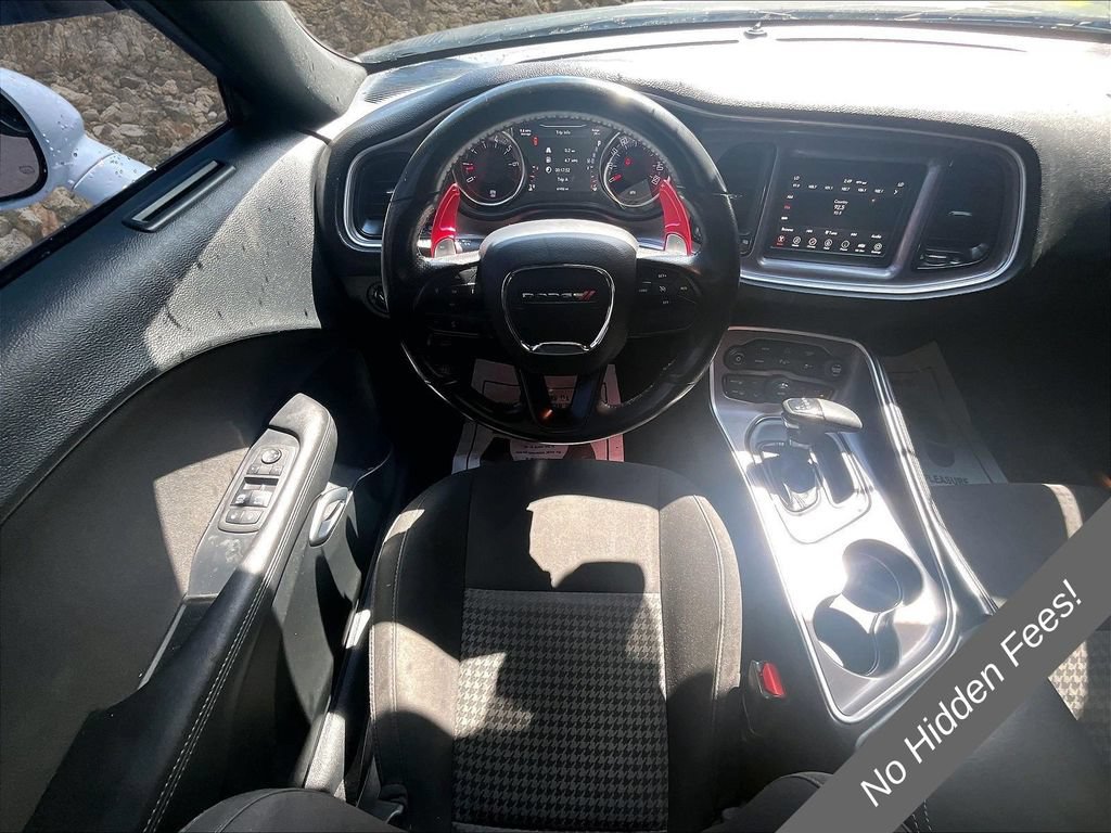 Used 2022 Dodge Challenger GT RWD image 5