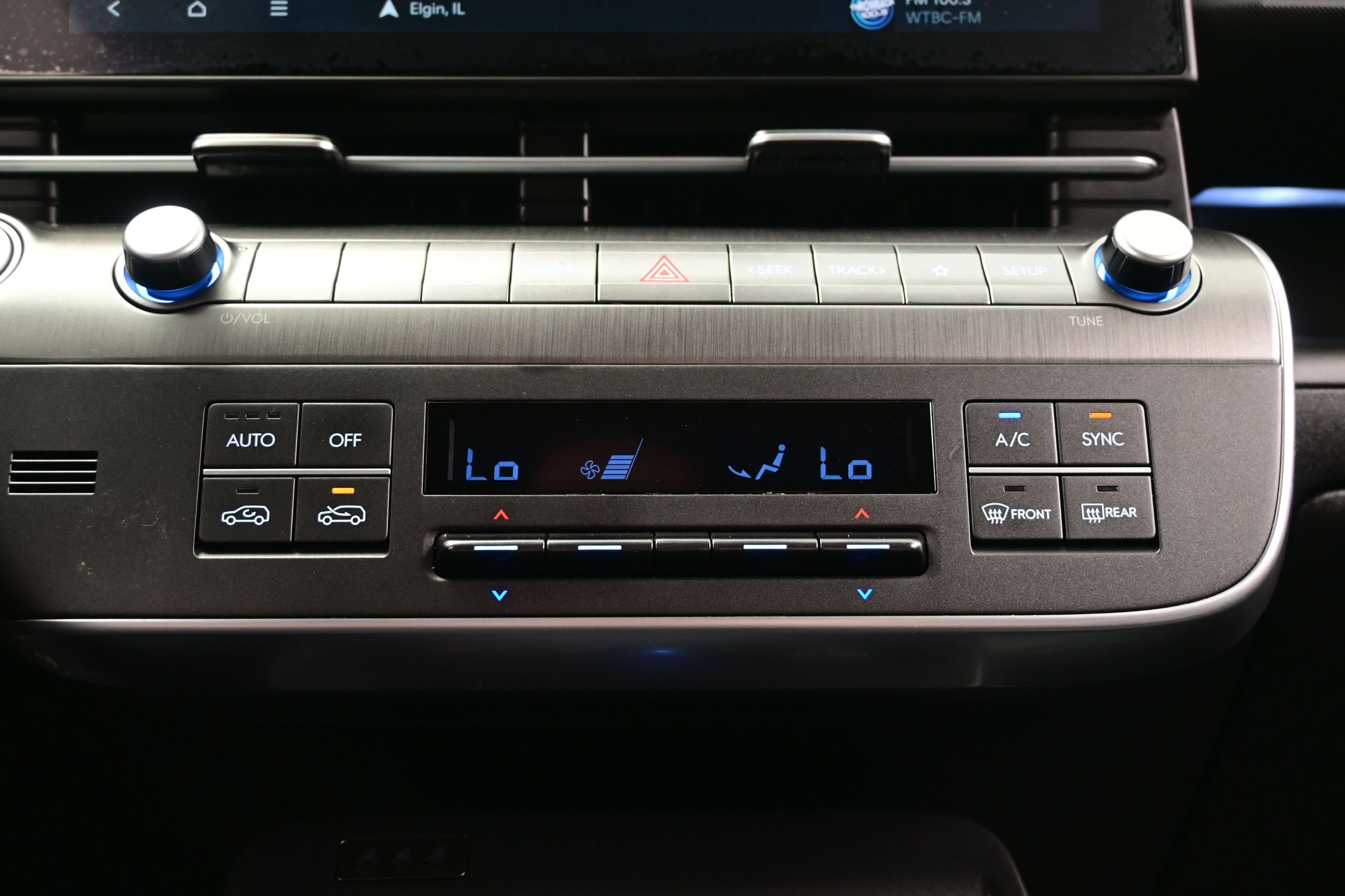 Used 2024 Hyundai Kona Limited FWD image 20