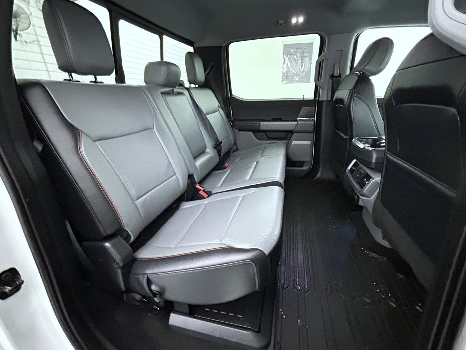 Used 2025 Ford F150 Lariat w/ Equipment Group 502A High AWD/4WD image 18