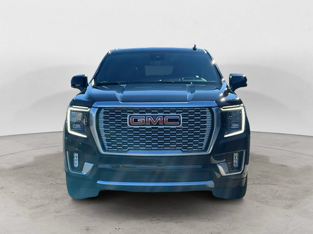 Used 2023 GMC Yukon XL Denali w/ Denali Reserve Package AWD/4WD image 2