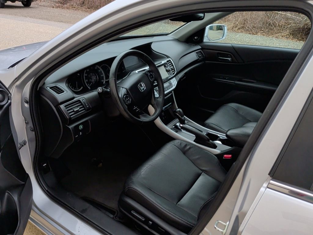 Used 2014 Honda Accord EX-L image 11