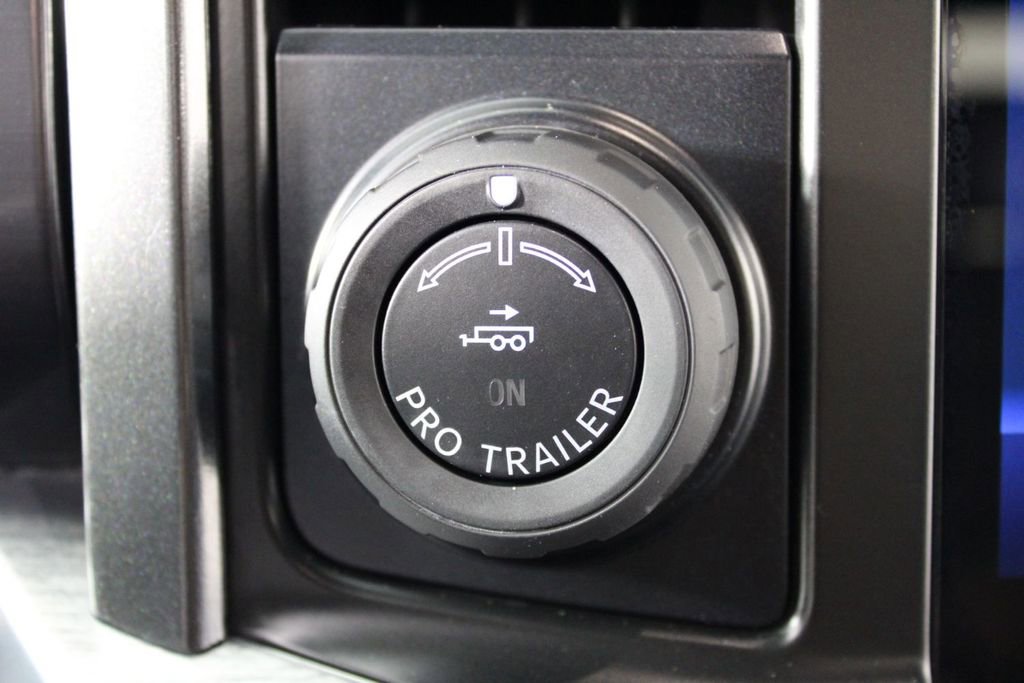 Used 2023 Ford F150 Lariat image 25