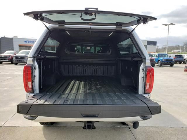 Used 2023 GMC Sierra 2500 Denali image 8