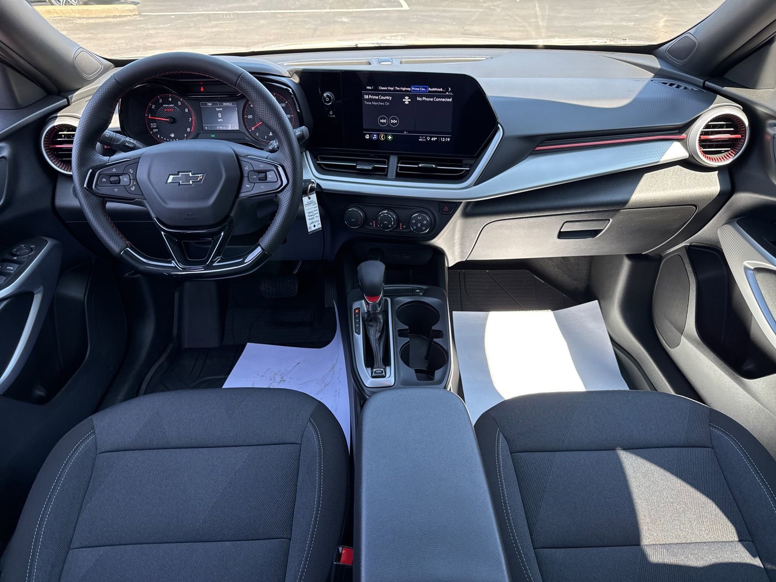Used 2026 Chevrolet Trax RS FWD image 33