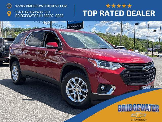 Used 2019 Chevrolet Traverse LT w/ LPO, Black Accent Package AWD/4WD image 2