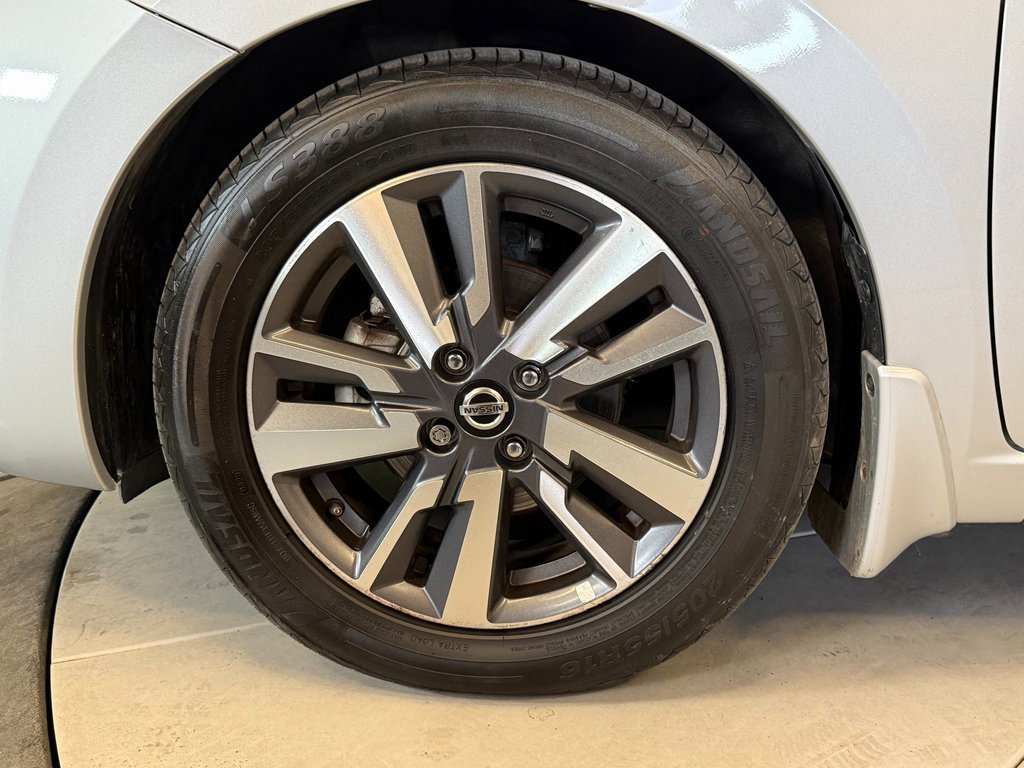 Used 2021 Nissan Versa SV image 24