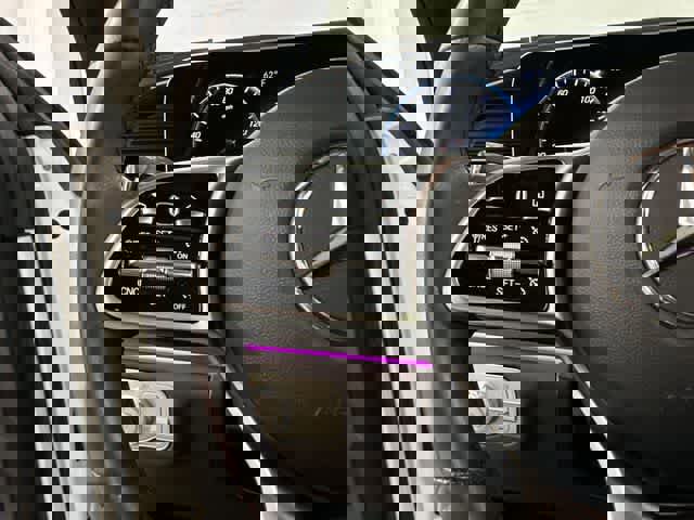 Used 2023 Mercedes-Benz GLE 350 4MATIC image 9