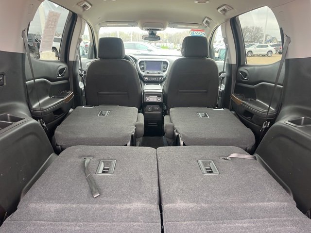 Used 2023 GMC Acadia SLE w/ Driver Convenience Package image 45