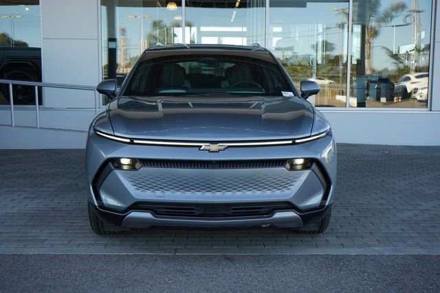 New 2025 Chevrolet Equinox EV LT image 3