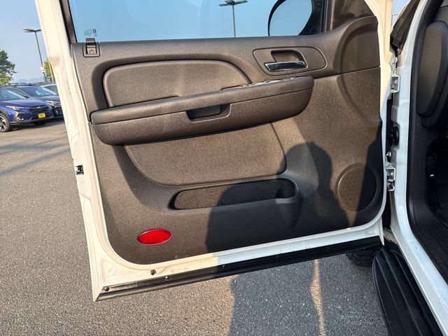 Used 2009 Chevrolet Tahoe 4WD w/ Skid Plate Package image 16
