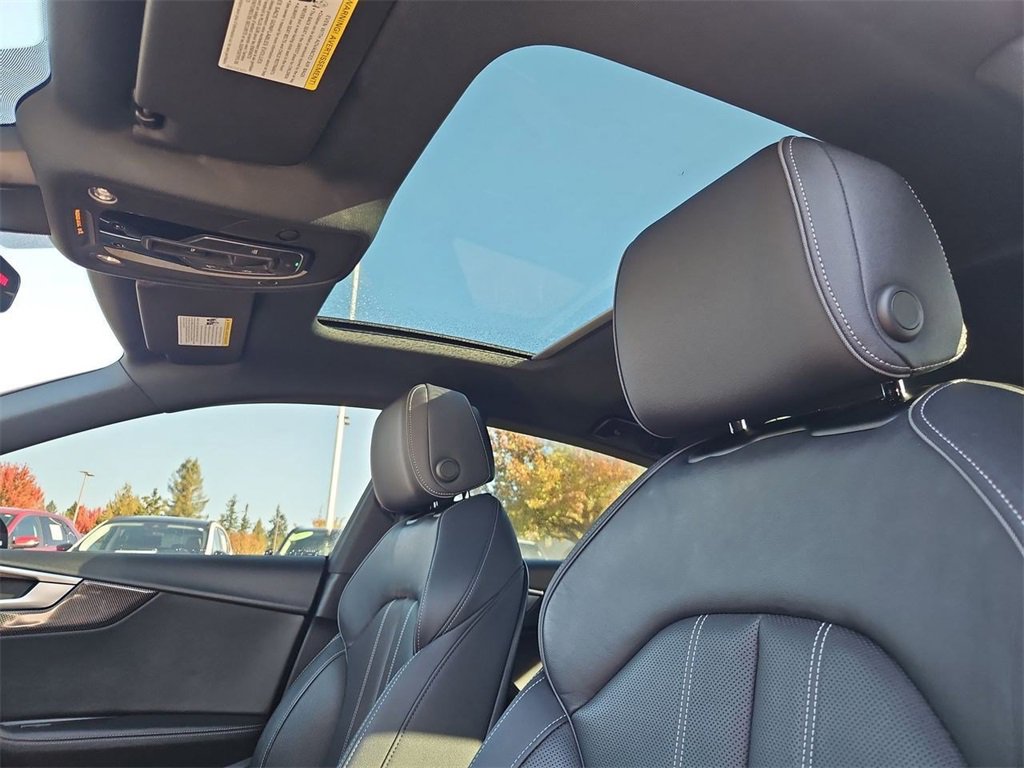 Used 2022 Audi S5 Premium Plus w/ Premium Plus Package image 23
