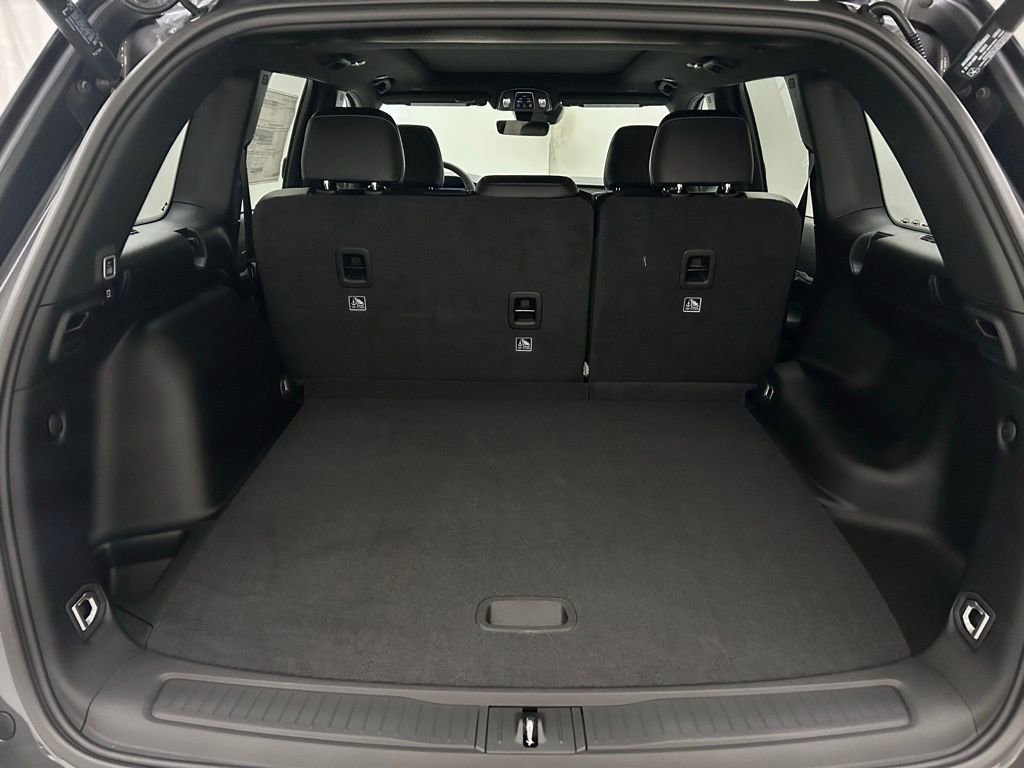 New 2025 Jeep Grand Cherokee Limited image 9