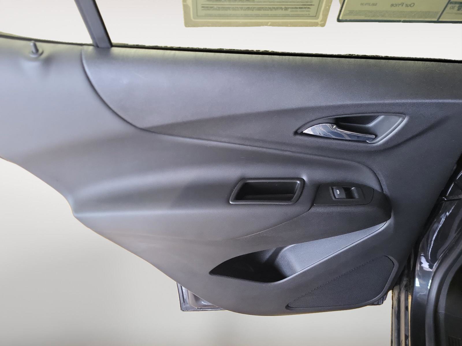 Used 2022 Chevrolet Equinox LT image 18