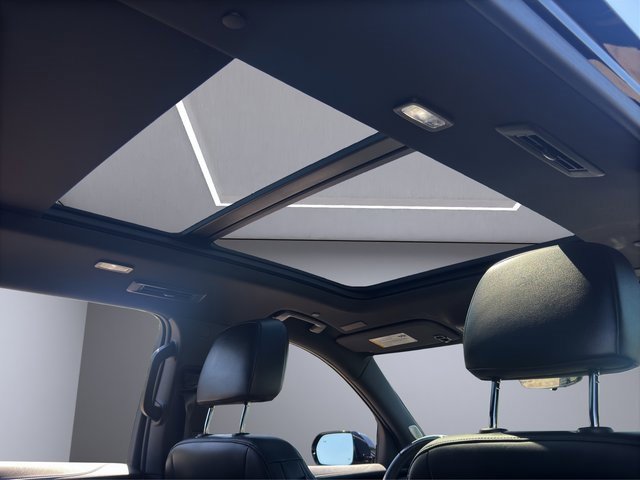 Used 2025 Buick Enclave Avenir w/ Super Cruise Package image 24