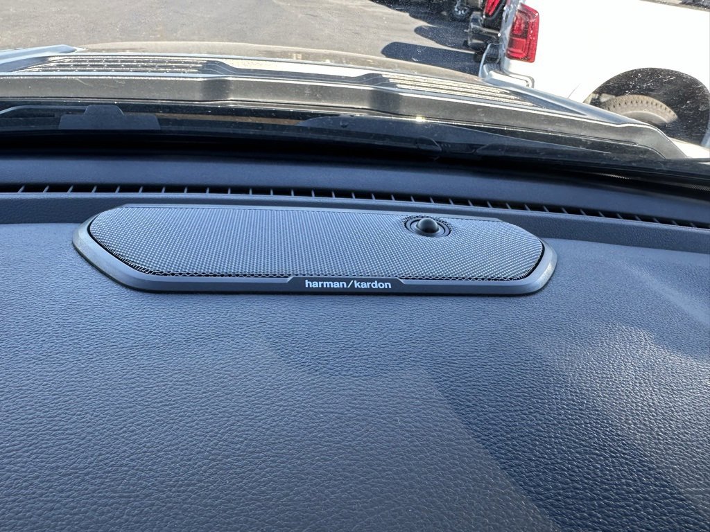 Used 2025 RAM 1500 Laramie w/ Night Edition image 18