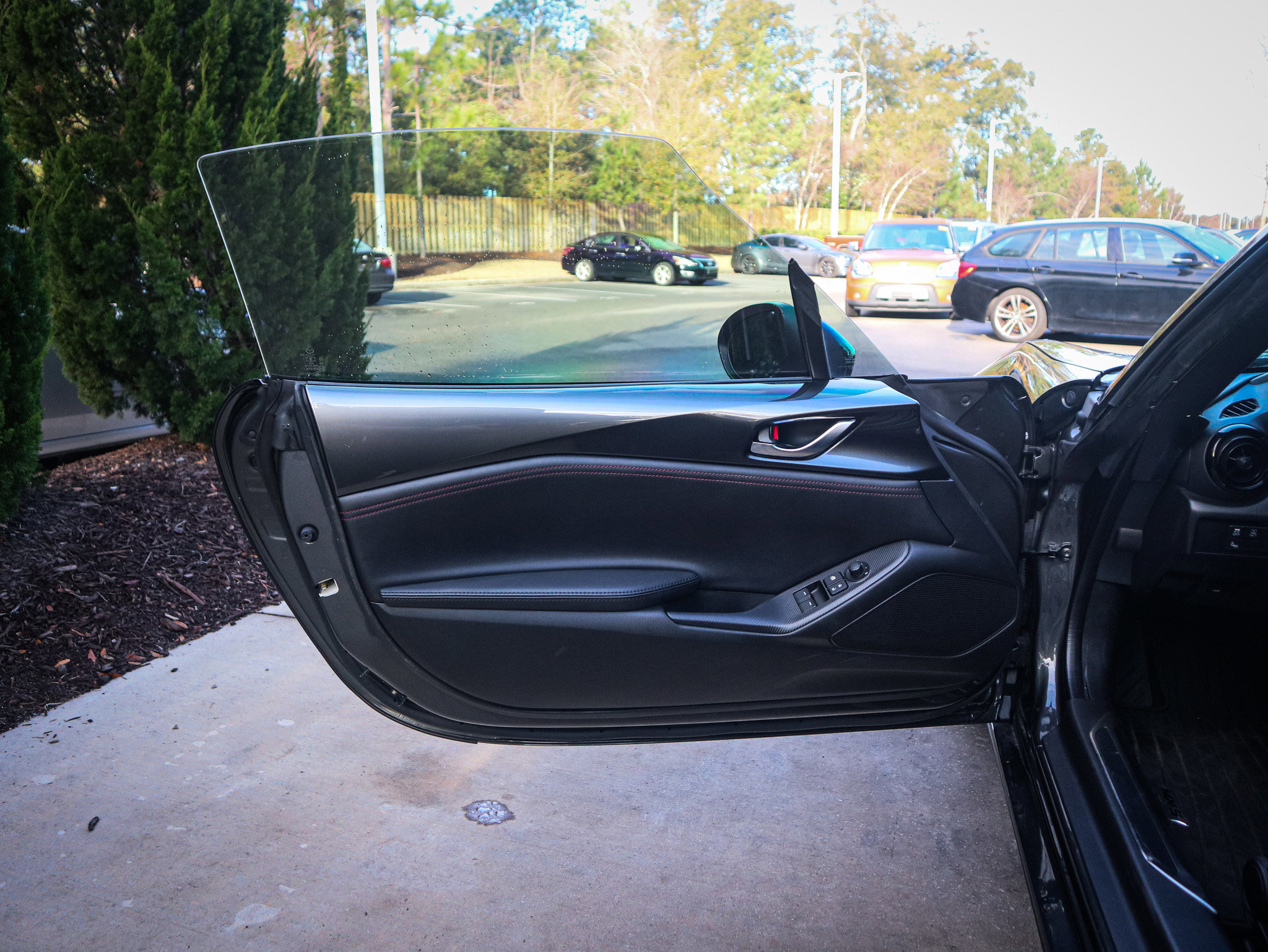 Used 2017 MAZDA MX-5 Miata RF Club image 14