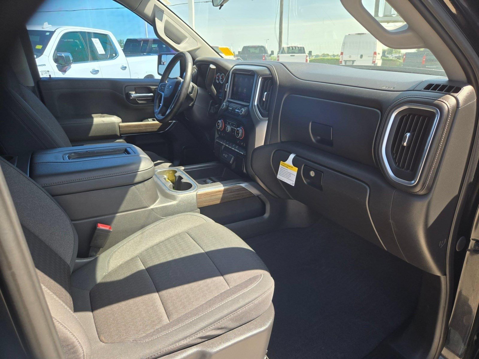 Certified 2020 Chevrolet Silverado 1500 RST w/ Texas Edition AWD/4WD image 23