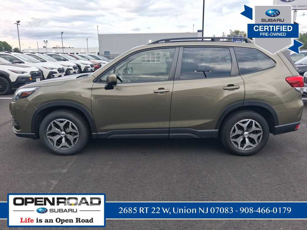 Certified 2023 Subaru Forester Premium AWD/4WD image 8