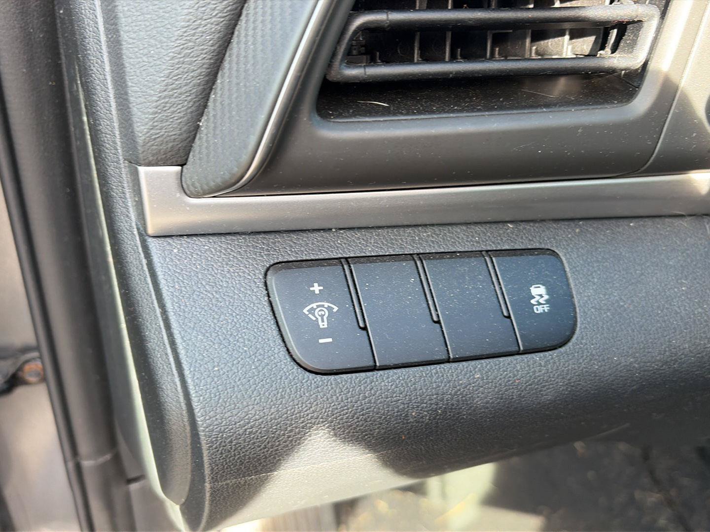 Used 2019 Hyundai Elantra SE w/ Cargo Package FWD image 8