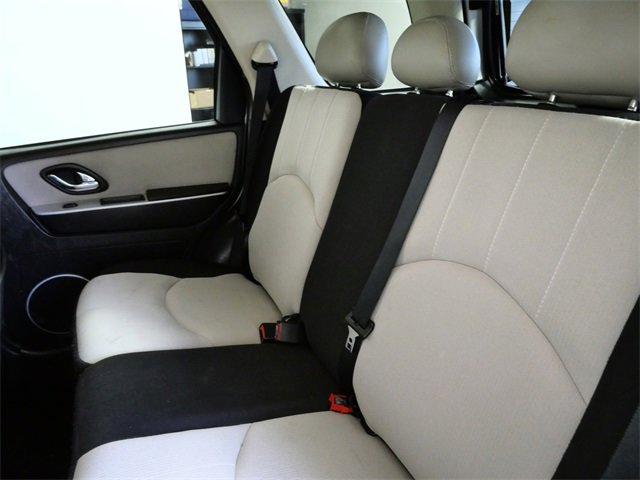 Used 2005 Mercury Mariner Luxury image 14