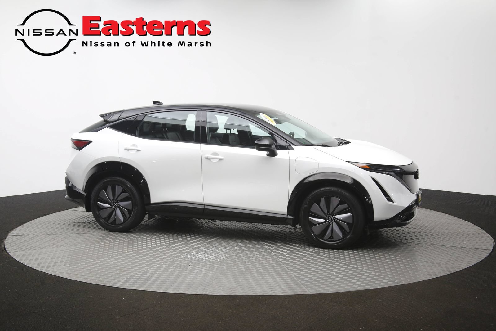 Used 2024 Nissan Ariya AWD image 45